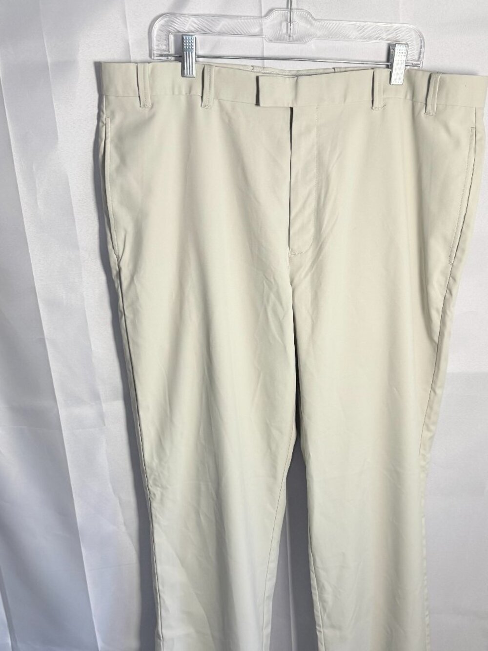 Callaway Golf Men’s Pants 40x32 Beige Performance Flat Front Stretch Golf